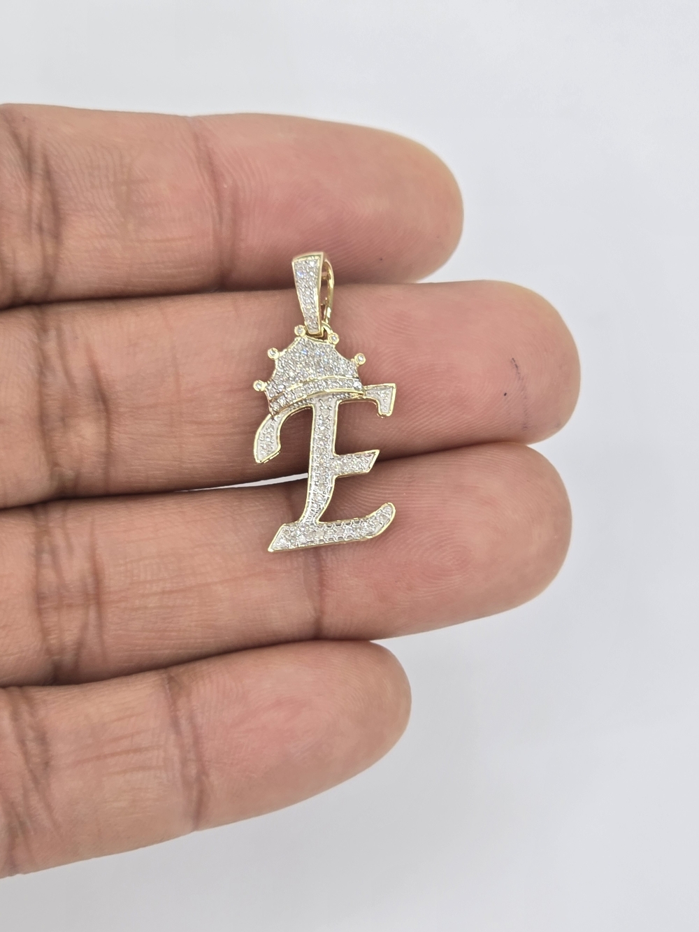 Real Diamond 10kt Gold Crown Initial E Pendant